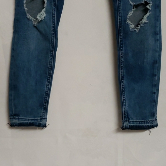 NWT Free People Busted Knee Skinny Jean's - Picture 5 of 10